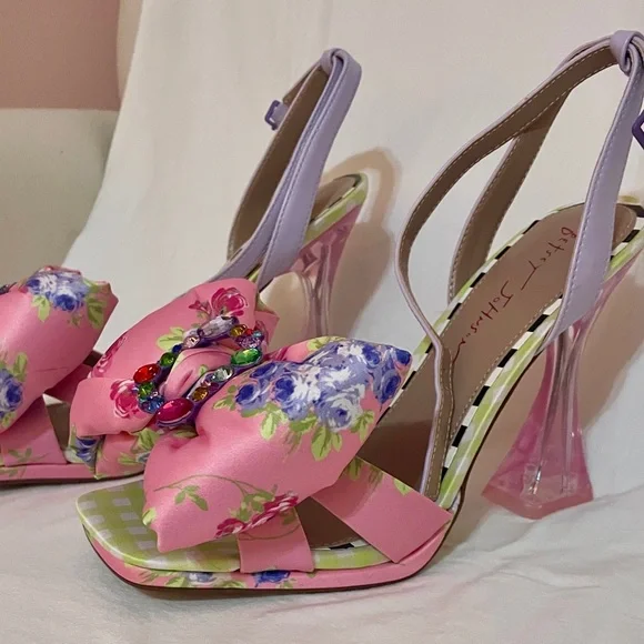 Betsey Johnson Floral Bow Heels - Picture 5 of 8